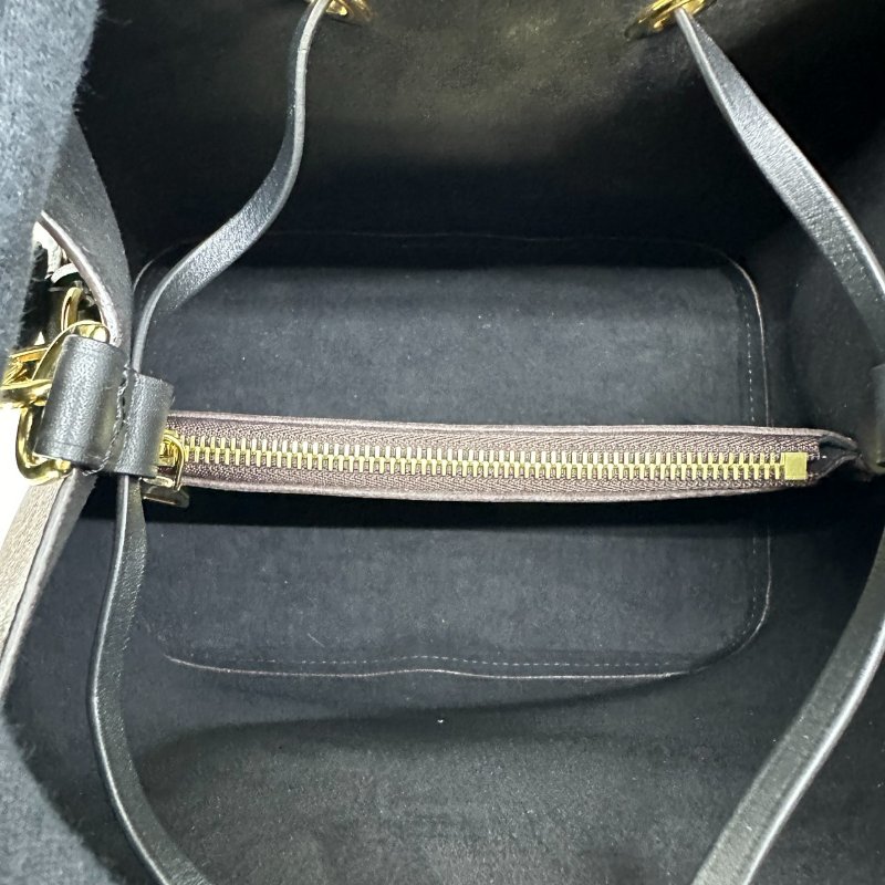 LV Monogram老花黑帶水桶包-3
