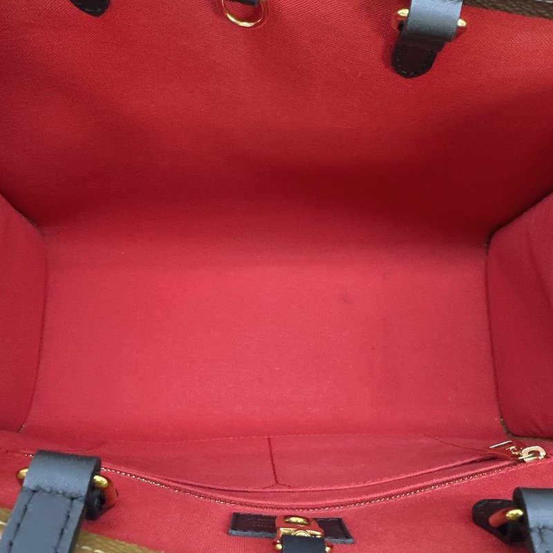 LV OnTheGo MM中款手提肩背包-4