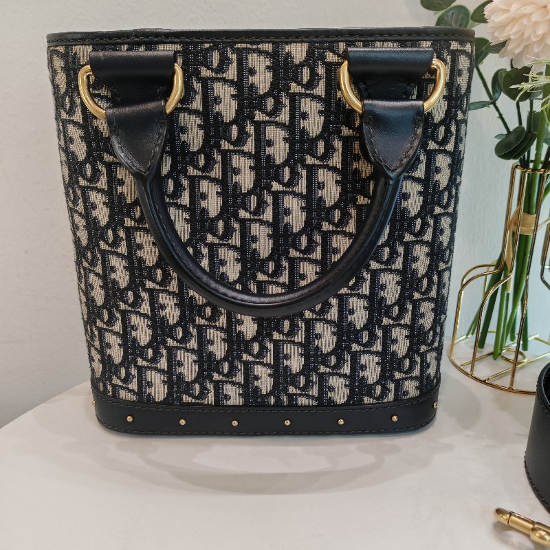 Dior 2017 avenue handle-3