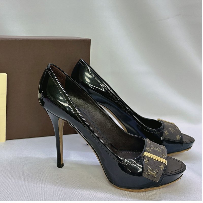 LV 拼接亮皮高跟鞋-3