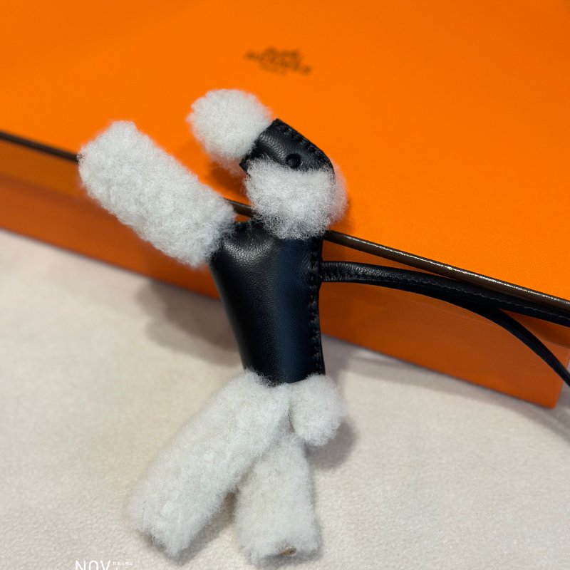 全新💖 Hermès 愛馬仕 Budy 黑色白色小狗吊飾-6