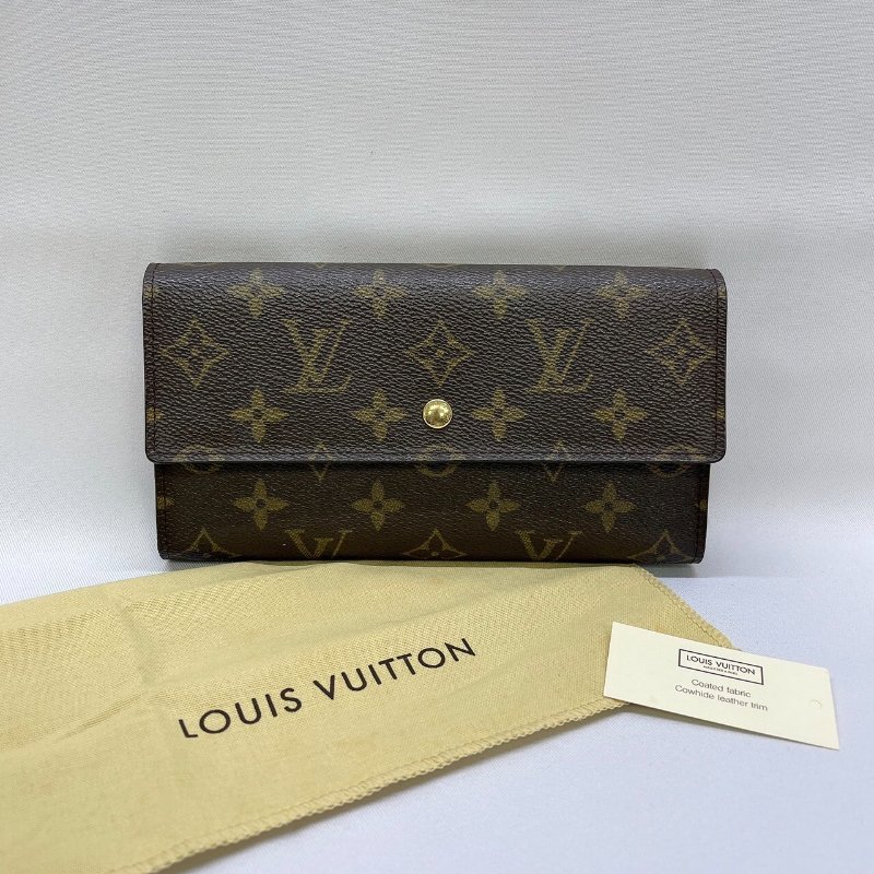 LV 老花三折翻蓋長夾-0