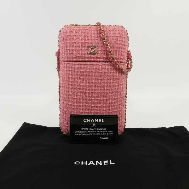 CHANEL 斜紋軟呢Phone Bag金扣鏈帶肩背袋-10