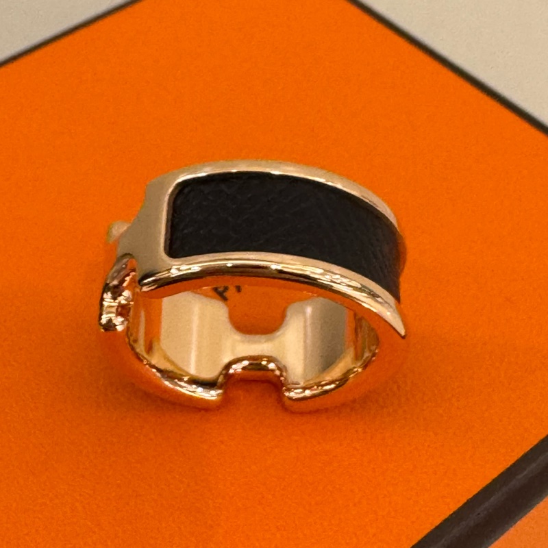Hermes黑皮革玫瑰金雙H戒指💍-8