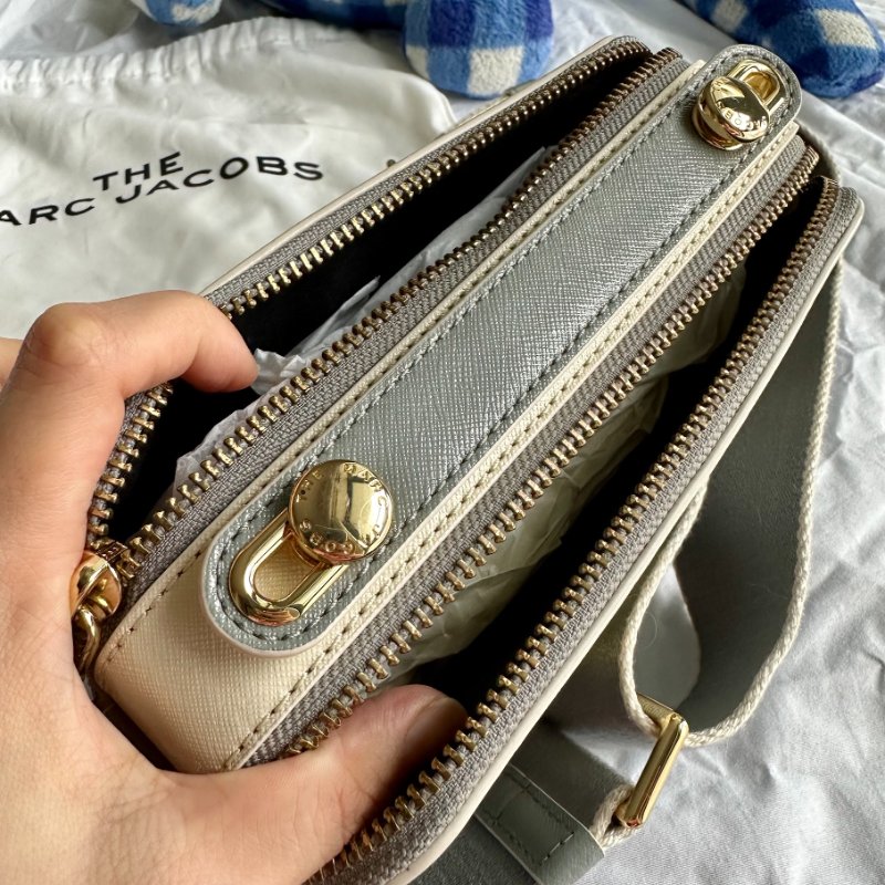 85%新|Marc Jacobs專櫃Snapshot Bag Rock Grey岩石灰相機包-4