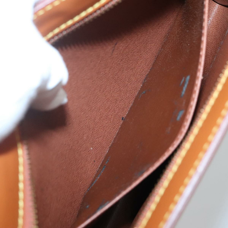 【日本直送】路易威登 Epi Pochette Homme 手提包 棕色 Zipangu 金色 M52528 LV 正品 ep10838-9