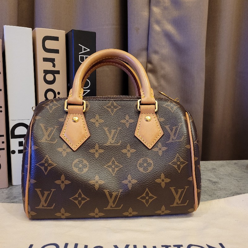 Louis Vuitton speedy 20 公分奶茶色 芯片款
狀況漂亮-12