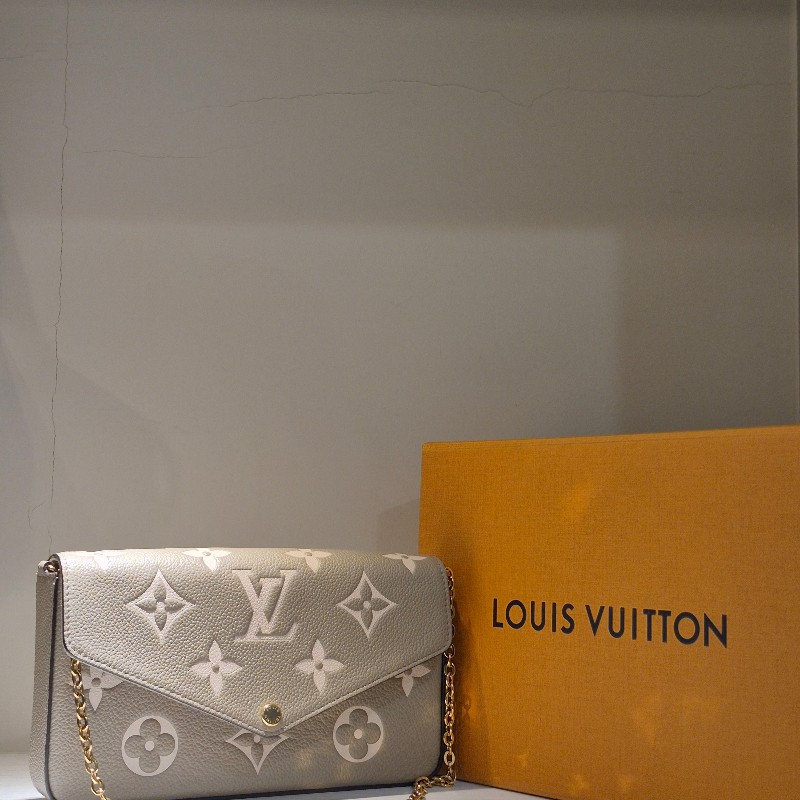 全配🈶購證❤️ LV三合一大象灰鏈條包-7