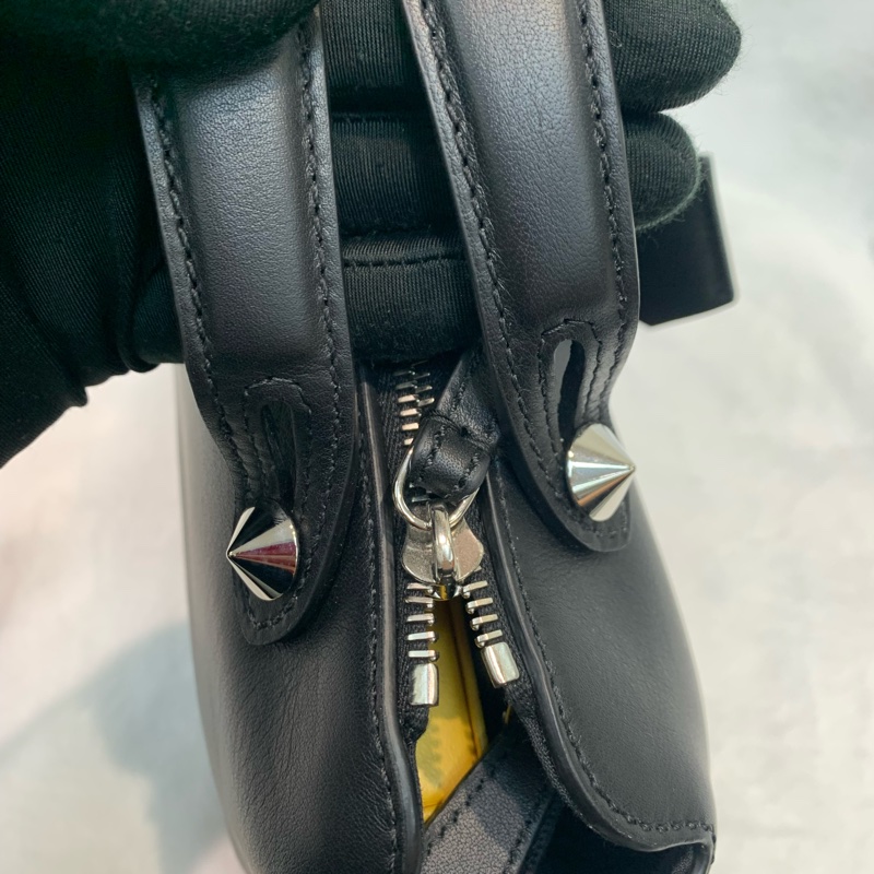 FENDI 芬迪 黑色 By the way 手拎斜孭小牛皮袋 I719-22
