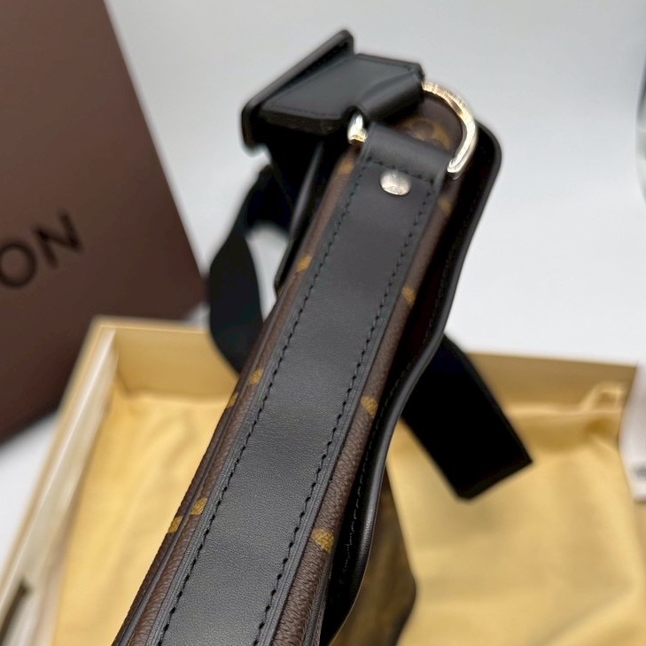 Louis Vuitton 男生老花翻蓋斜背包-13