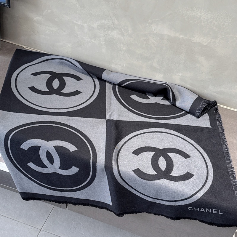 Chanel 香奈兒圍巾-披肩羊絨🧸全新品 -時髦經典大Logo-1