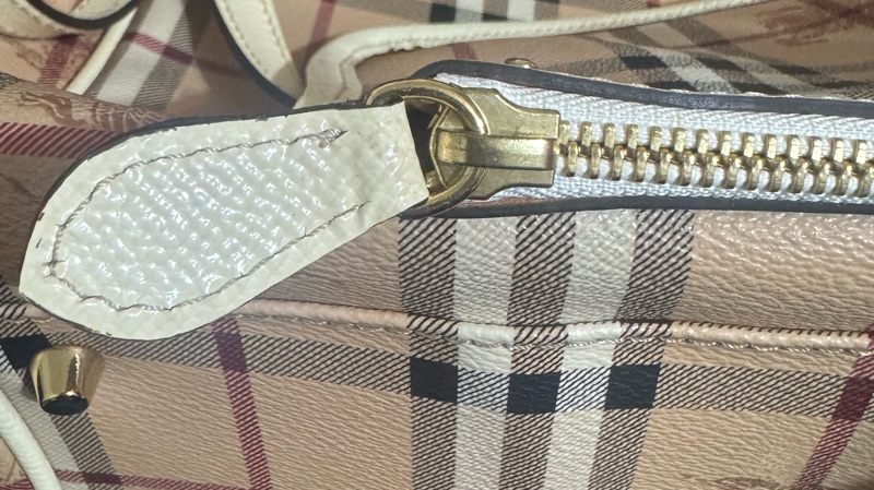 Burberry 托特包-14