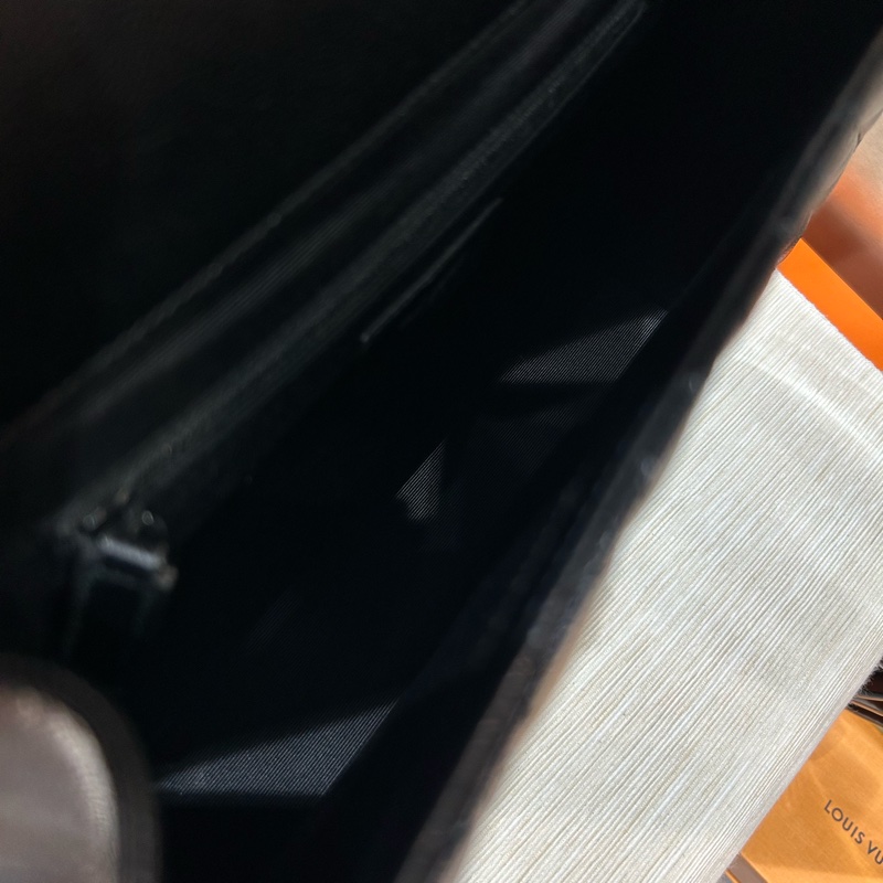 Ysl envelope large so black-5