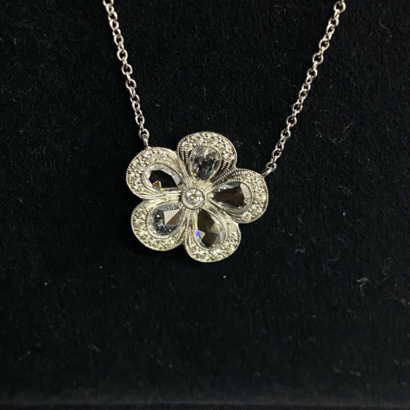 TIFFANY pt950花朵鑲鑽項鍊  尺寸墜長約1.5cm;鏈長約40cm 材質：pt950 附件：首飾盒。-7