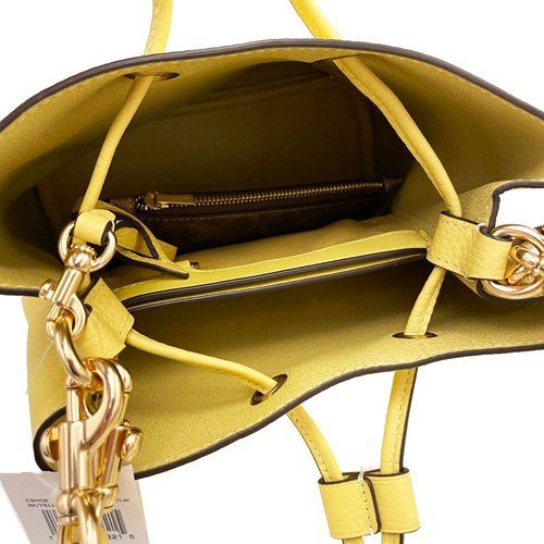 【全新】COACH 新款素面牛皮肩背斜背兩用束口水桶包(黃)-4