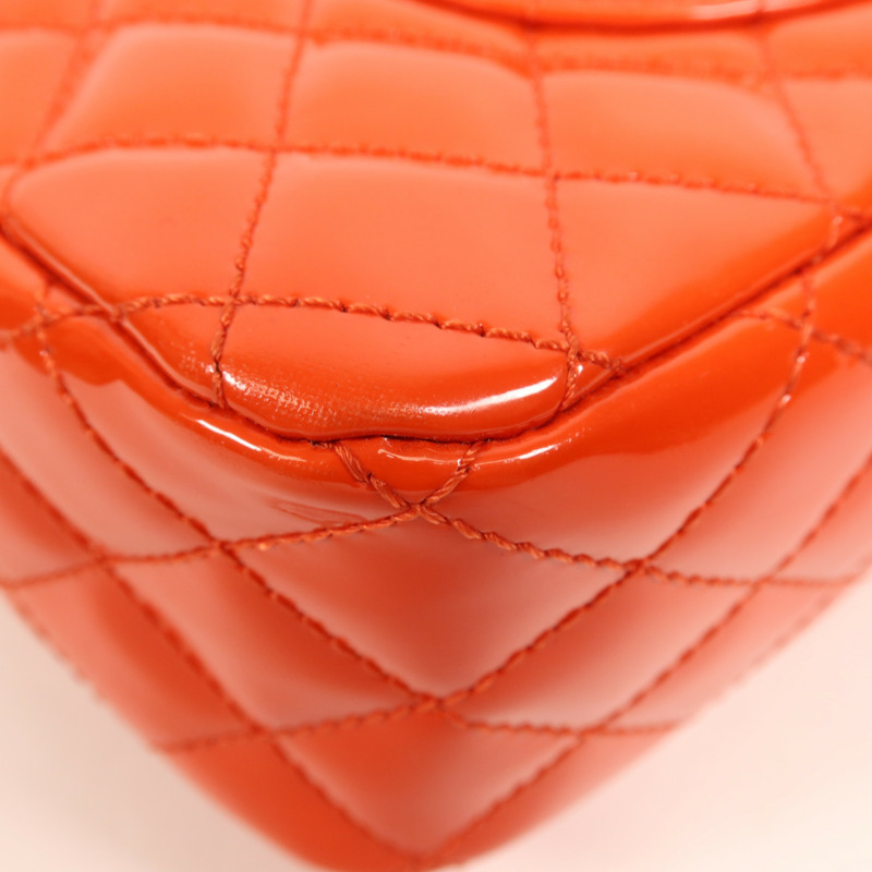 CHANEL 漆皮皮革Chain Shoulder金扣鏈帶肩背袋-8