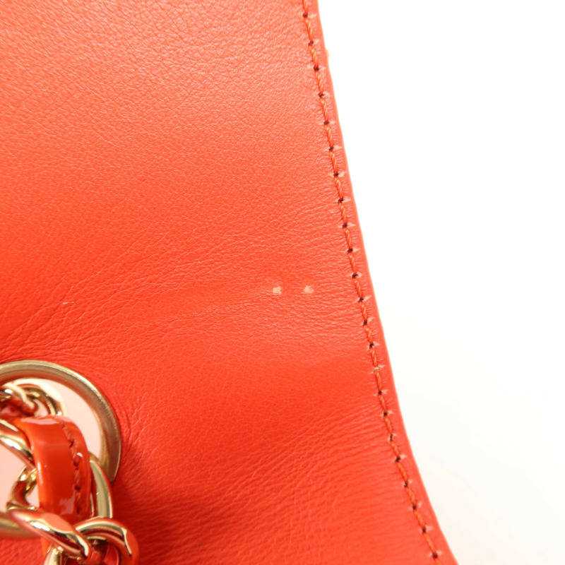 CHANEL 漆皮皮革Chain Shoulder金扣鏈帶肩背袋-13
