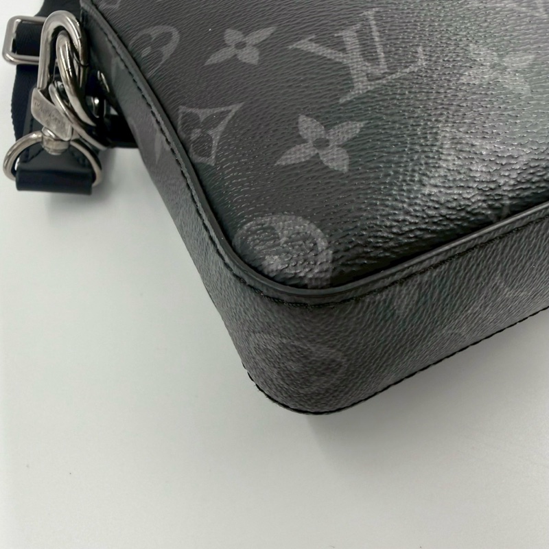 LV包包黑灰原花三合一Trio郵差包M69443-14