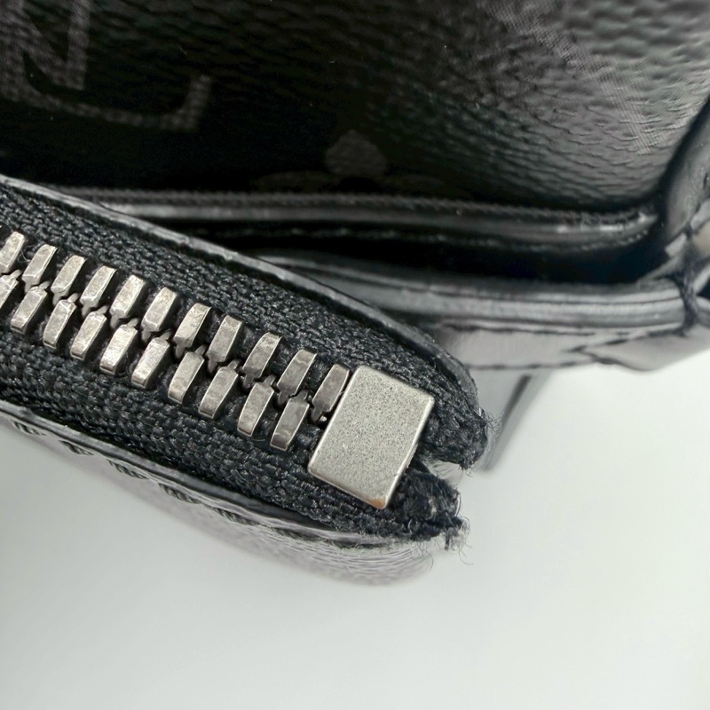 LV包包黑灰原花三合一Trio郵差包M69443-19