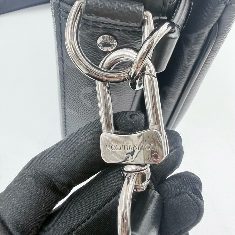 LV包包黑灰原花三合一Trio郵差包M69443-22