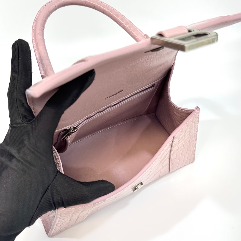 Balenciaga粉色鱷魚紋牛皮銀釦小號Hourglass沙漏手提側背包5935461-5