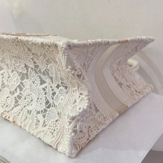 DIOR 白蕾絲BOOK TOTE SMALL-6