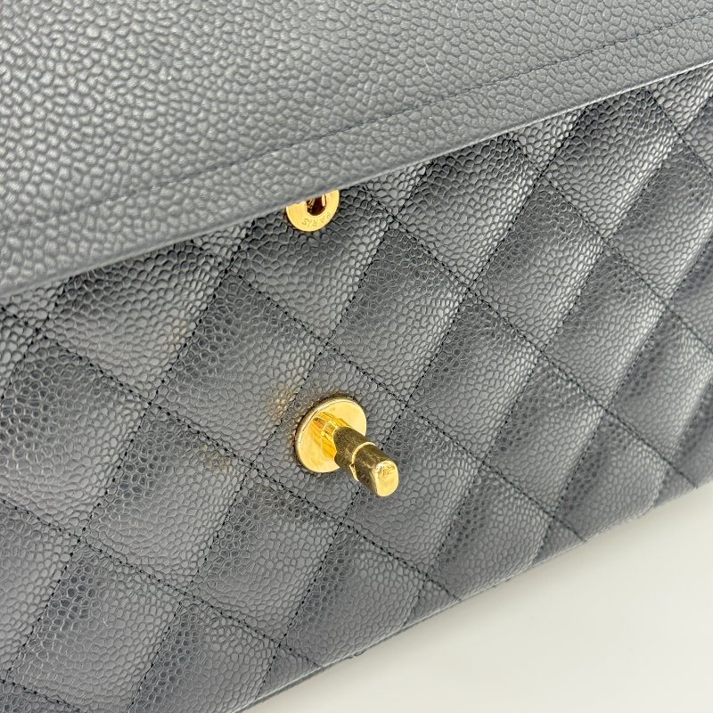 (超新🌟專櫃在售396,000)CHANEL CLASSIC 30 CF30 黑色 荔枝牛皮 金釦 經典大型 口蓋包 鏈條包-16