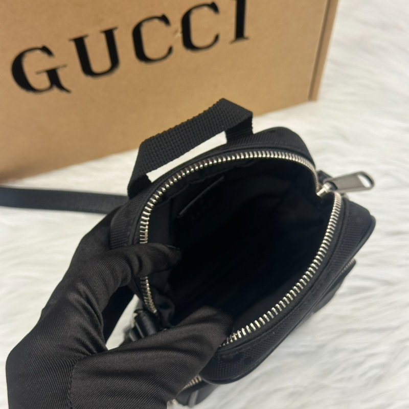 GUCCI Off the grid 斜背包-2
