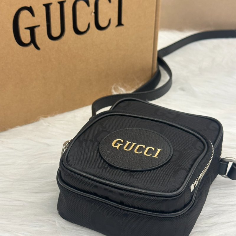 GUCCI Off the grid 斜背包-3