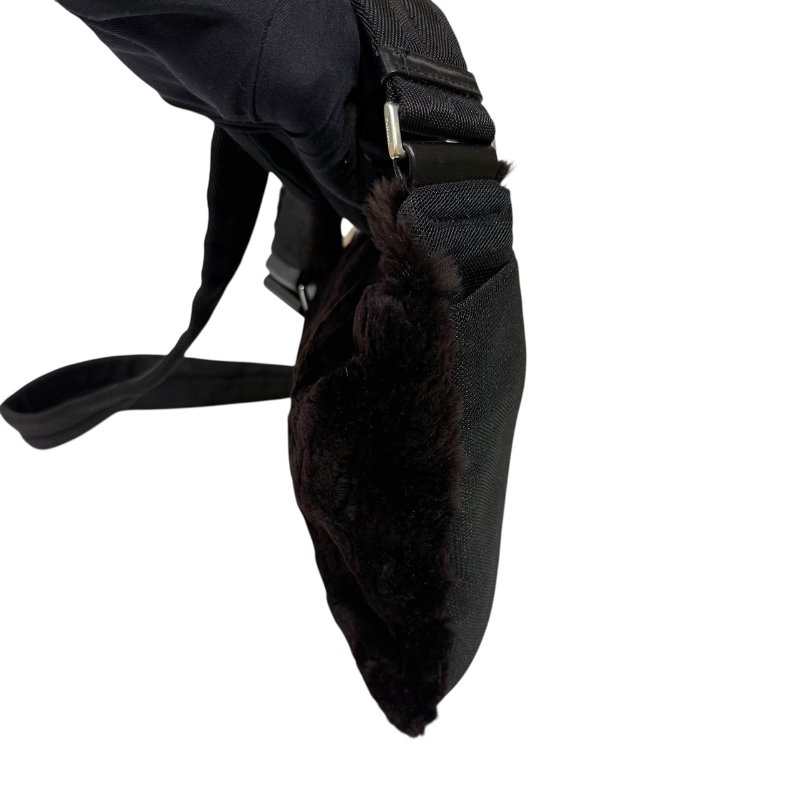 【美收精品】PRADA 黑色絨毛肩背包 4-22-2