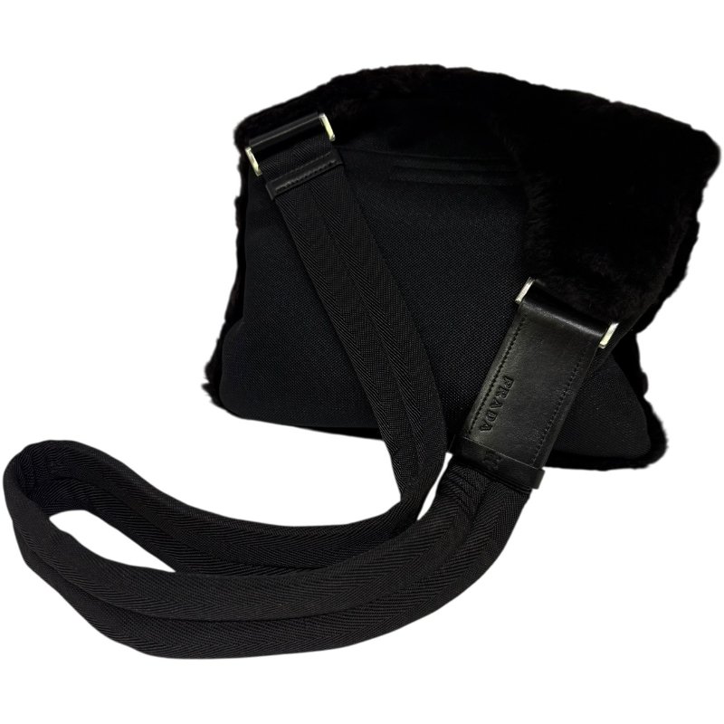 【美收精品】PRADA 黑色絨毛肩背包 4-22-9
