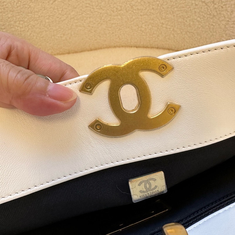 CHANEL香奈兒19BAG Tote托特包(白色芯片款)-3