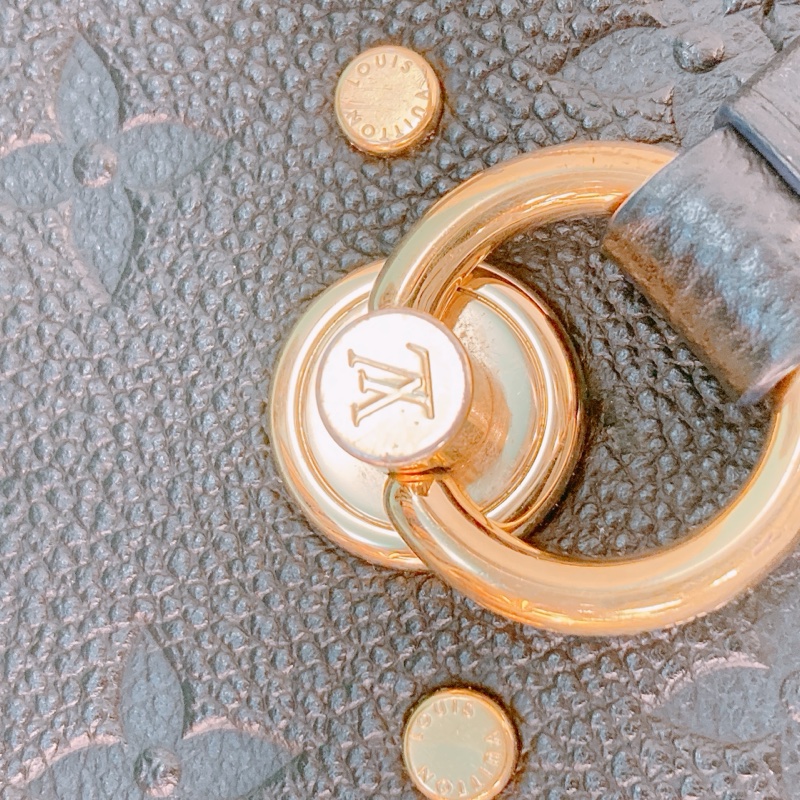 MS0322 LOUIS VUITTON 路易威登小型信封款鍊帶包包BLANCHE BB CALFSKIN-12