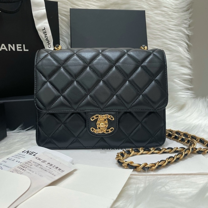 Chanel/香奈兒23A鏤空金標Logo黑金方胖子-8