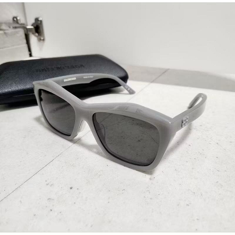 巴黎世家Balenciaga 灰色經典貓眼框太陽眼鏡-0