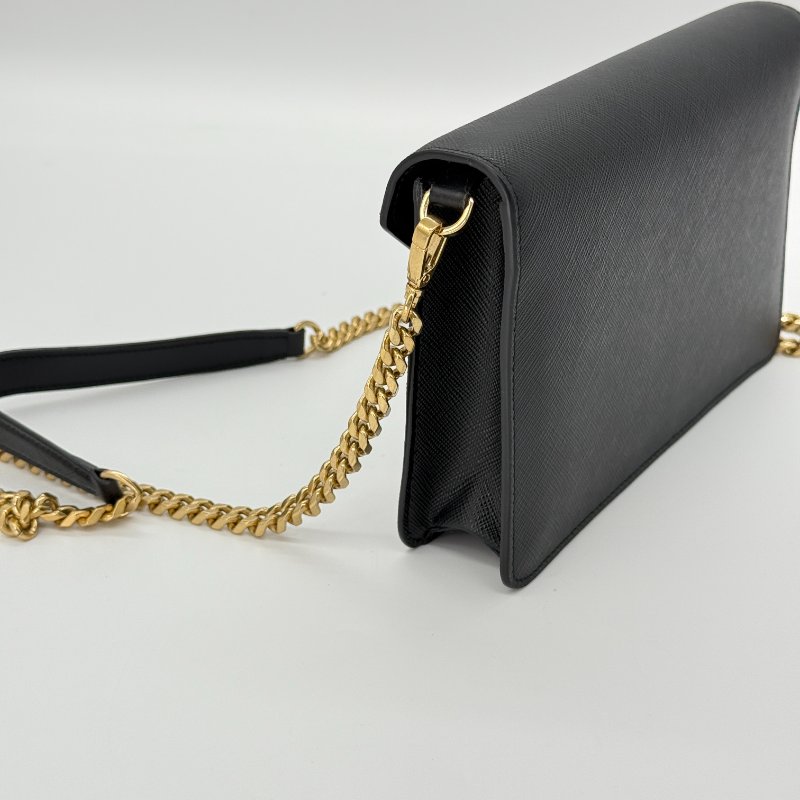 【大全套閒置品♥️專櫃88,000】PRADA 普拉達 經典三角牌標 黑色 Safiano 防刮牛皮 WOC 鏈條包(可拆卸)單肩包 手拿包 91020SV-7
