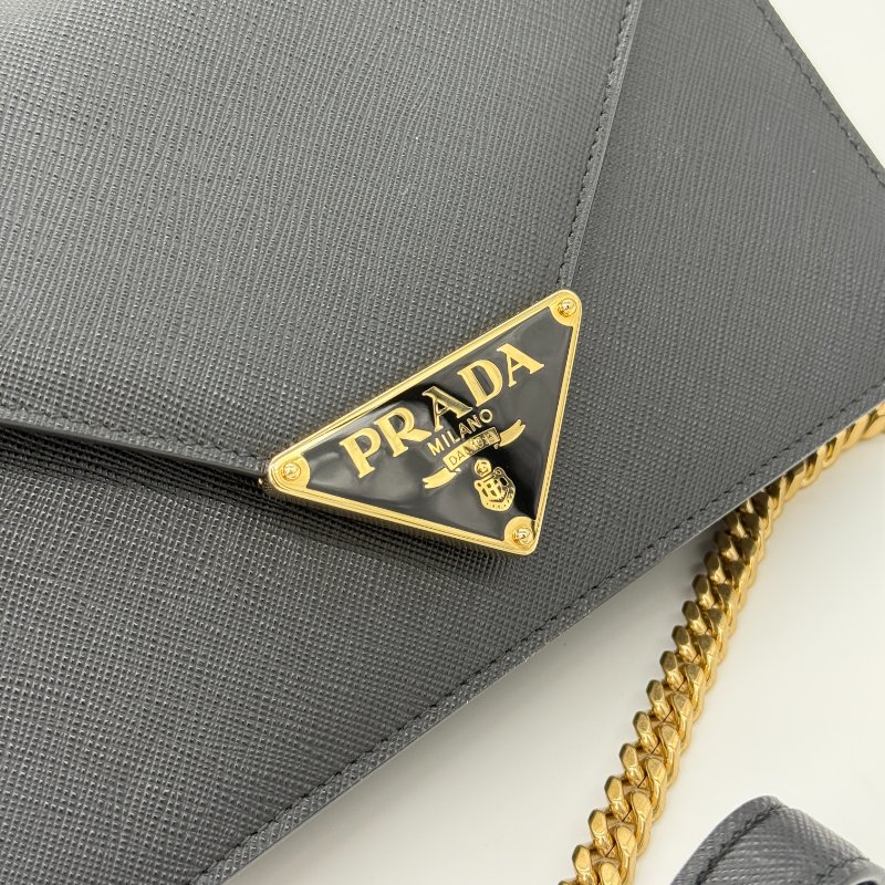 【大全套閒置品♥️專櫃88,000】PRADA 普拉達 經典三角牌標 黑色 Safiano 防刮牛皮 WOC 鏈條包(可拆卸)單肩包 手拿包 91020SV-9