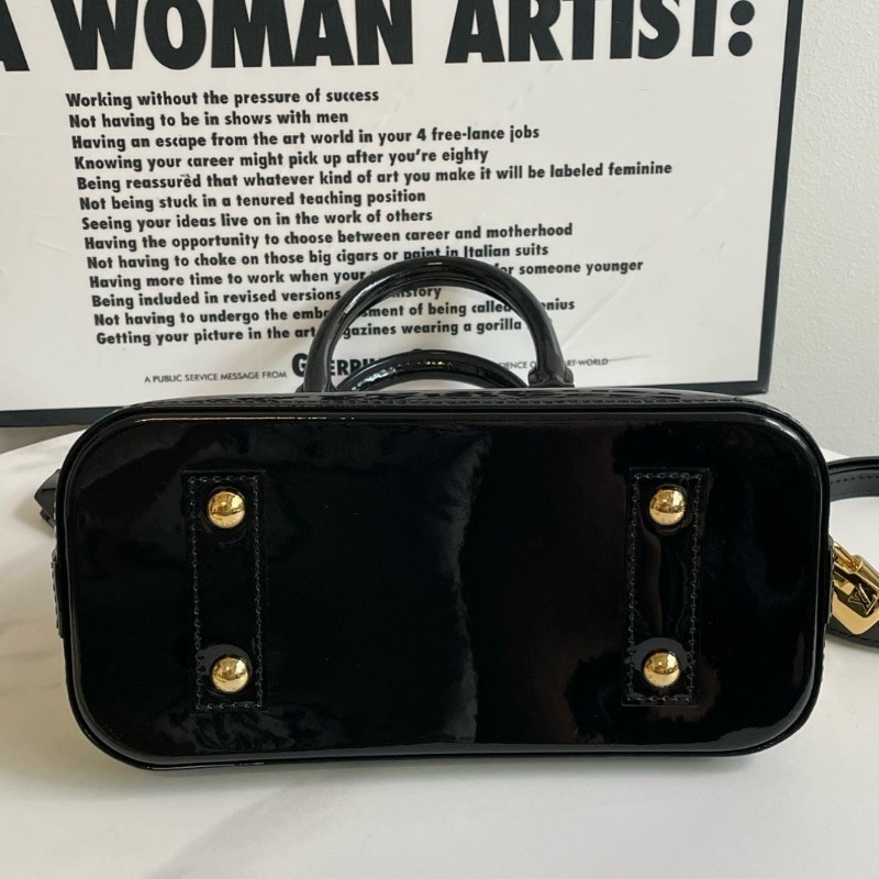 Louis Vuitton 路易威登 Alma BB 漆皮限量款手提包貝殼包小號  肩背包-2