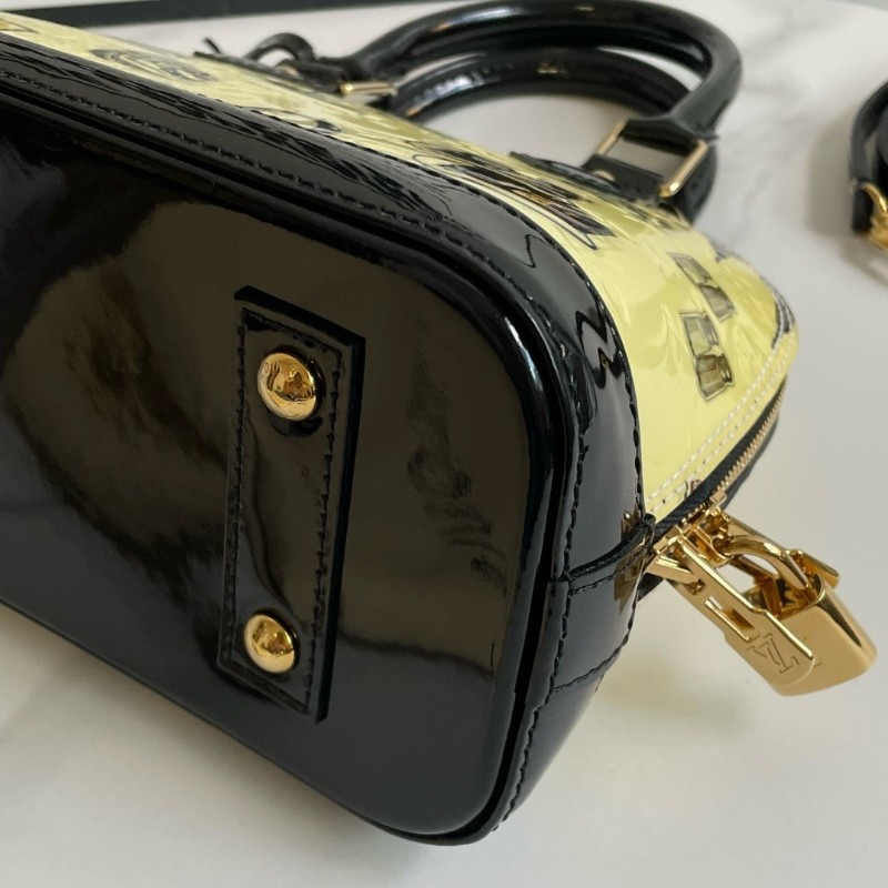 Louis Vuitton 路易威登 Alma BB 漆皮限量款手提包貝殼包小號  肩背包-5