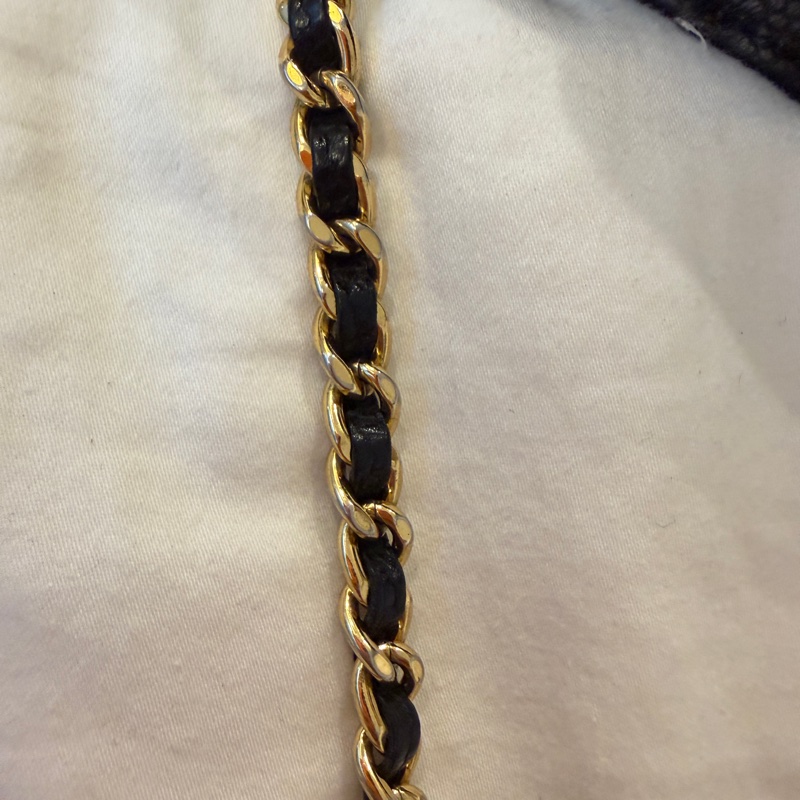 chanel黑金荔枝牛皮woc-33