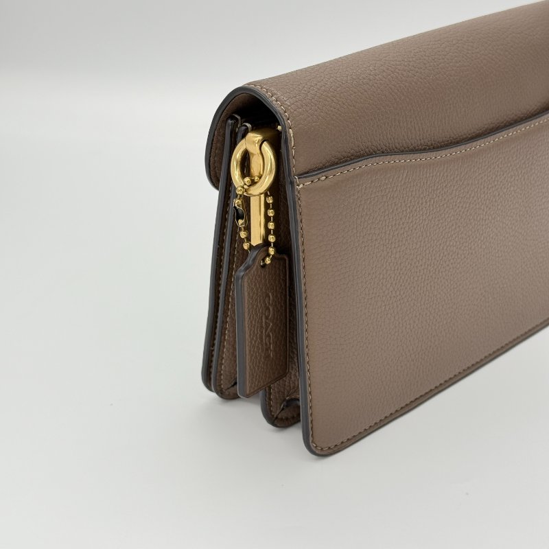 【近新閒置品♥️專櫃在售19,800】COACH Tabby26 卡其色 牛皮 單肩包 單肩包 斜背包 (短肩帶*1+長肩帶*1)-6