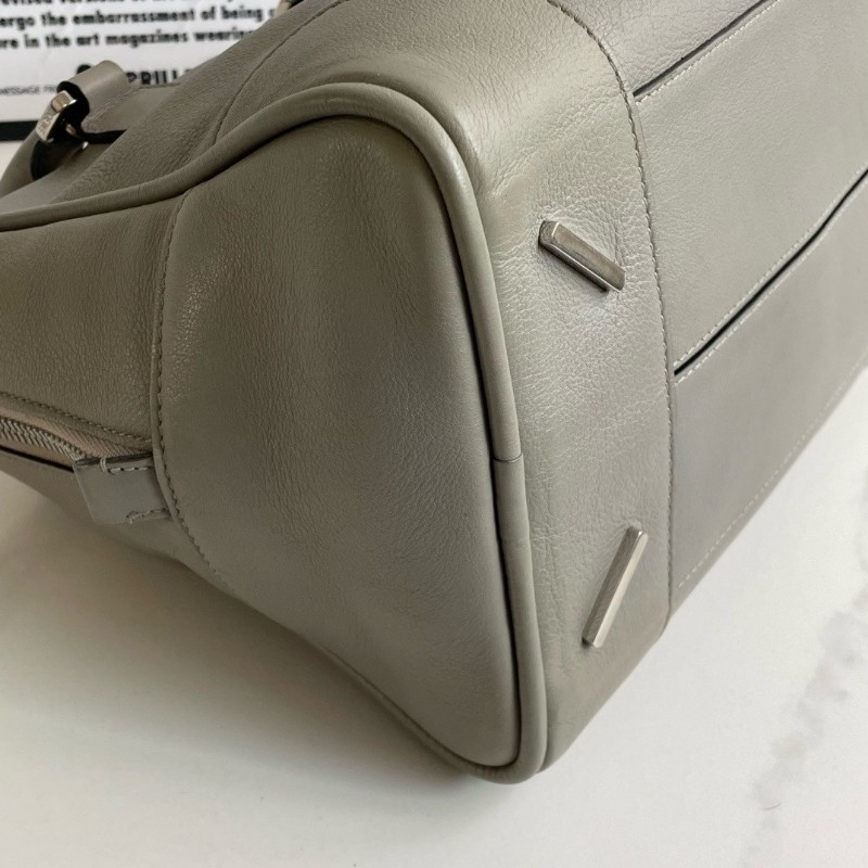 Loewe 羅意威 Amazon系列 中號灰色光面牛皮手提包 肩背包-4