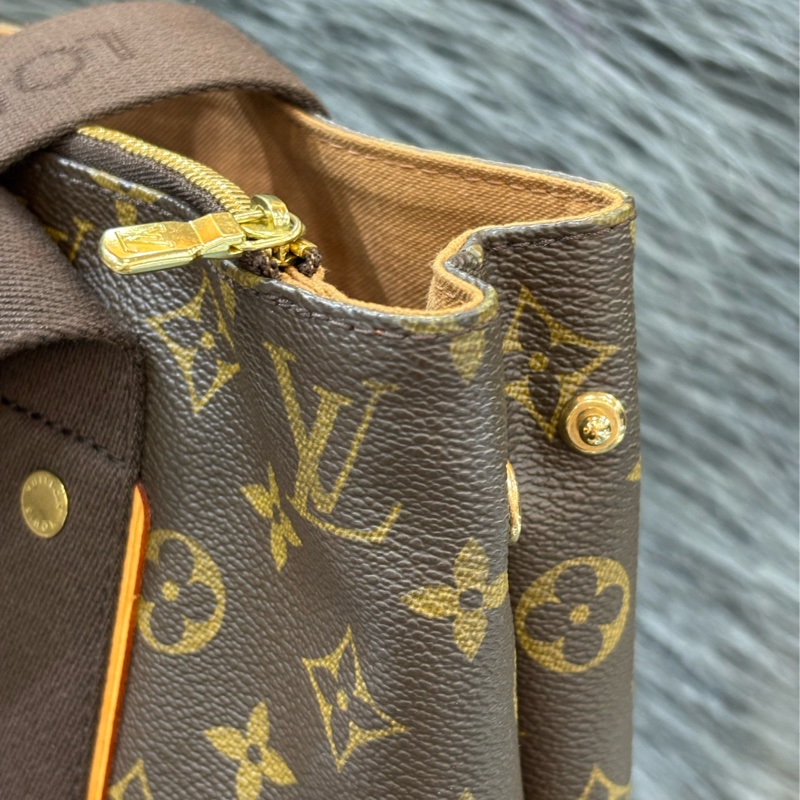 LV M53013 原花 手提包 肩背包 BOOKTOTE 拉鍊包 公事包 龐德包 托特包-15