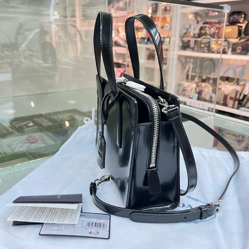 Prada re-edition bag-1