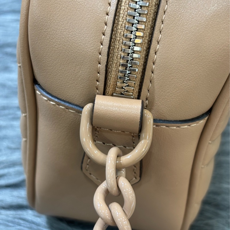 GUCCI 447632 MARMONT GG 奶茶色牛皮奶茶鍊 肩背包斜背包相機包拉鍊包-11