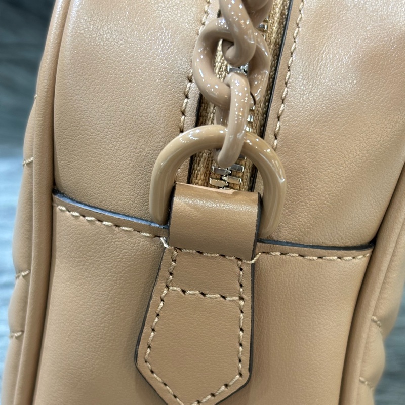 GUCCI 447632 MARMONT GG 奶茶色牛皮奶茶鍊 肩背包斜背包相機包拉鍊包-12