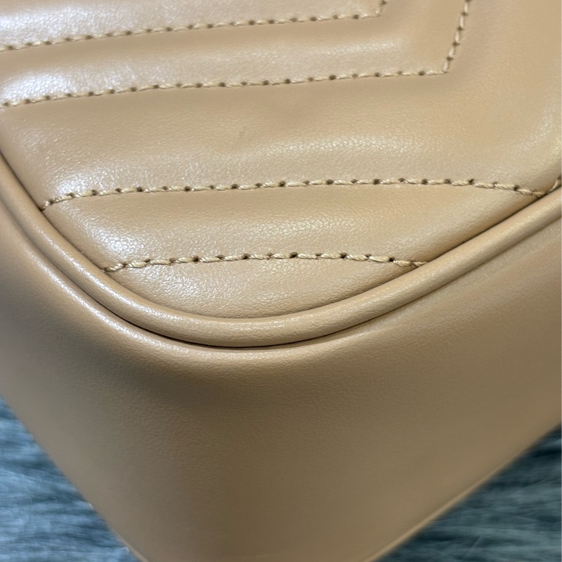GUCCI 447632 MARMONT GG 奶茶色牛皮奶茶鍊 肩背包斜背包相機包拉鍊包-15