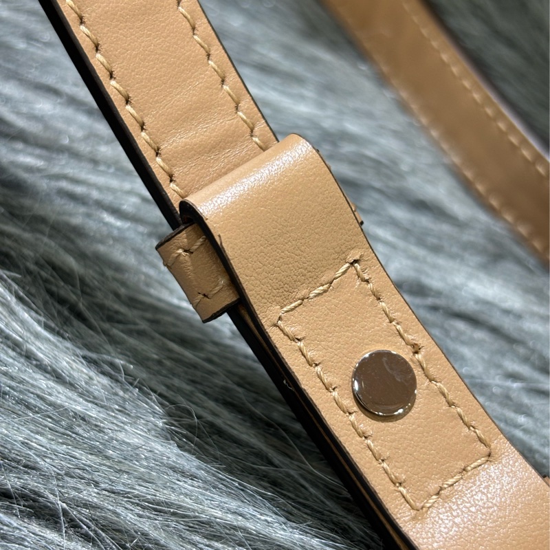 GUCCI 447632 MARMONT GG 奶茶色牛皮奶茶鍊 肩背包斜背包相機包拉鍊包-33