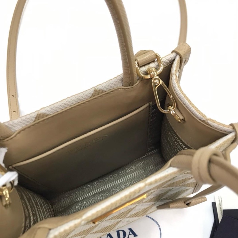 Prada embroidered bag-3