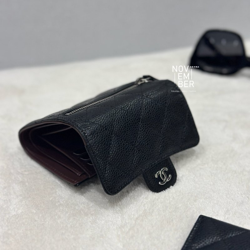 全新💖 經典款🖤 Chanel 香奈兒 黑色銀釦 經典三折短夾-2